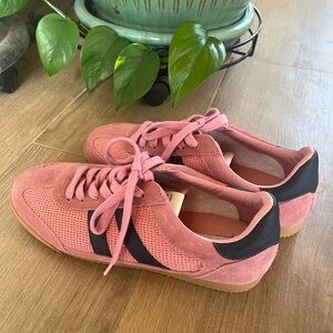 Steve Madden Pink and Navy Sneakers NWT Size 8.5
